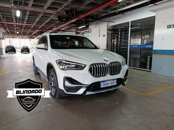 BMW X1 2.0 16V TURBO ACTIVEFLEX SDRIVE20I X-LINE 4P AUTOMÁTICO BMW X1 2.0 16V TURBO ACTIVEFLEX SDRIVE20I X-LINE 4P AUTOMÁTICO